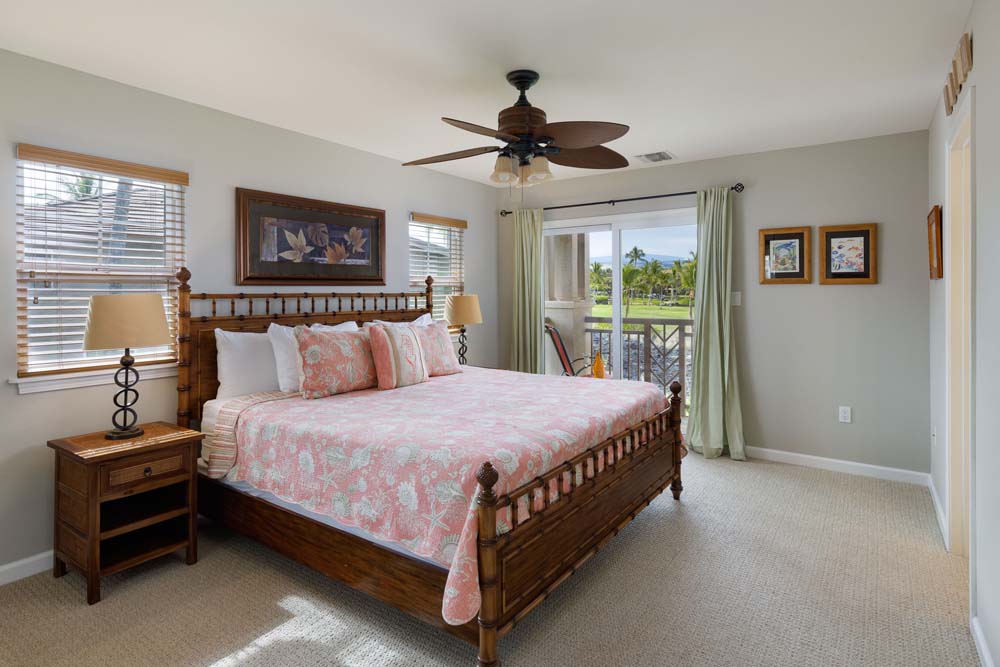 Primary bedroom with private lanai