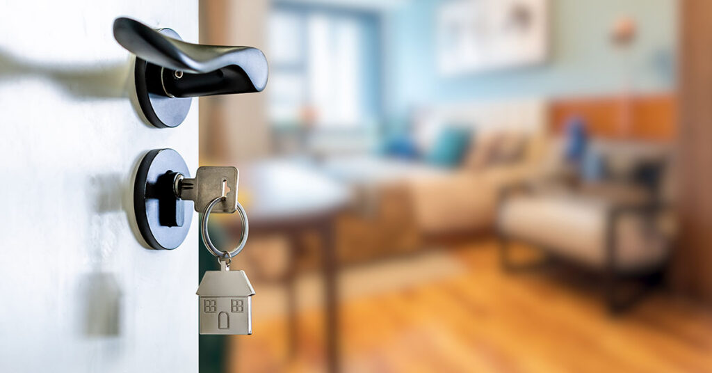 Listing Your Home With Tenants Can Be a Costly Mistake